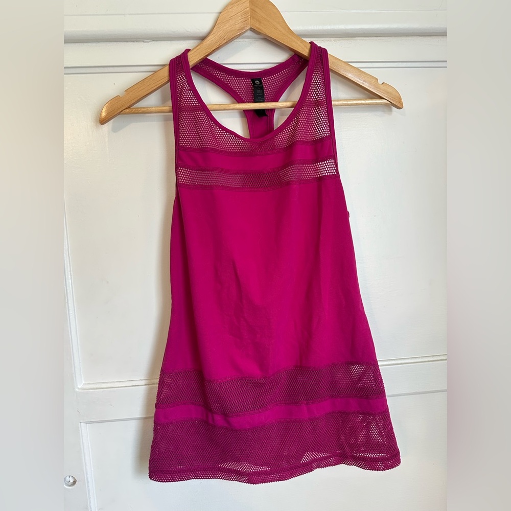 Women's Pink Mesh Workout Tank Top